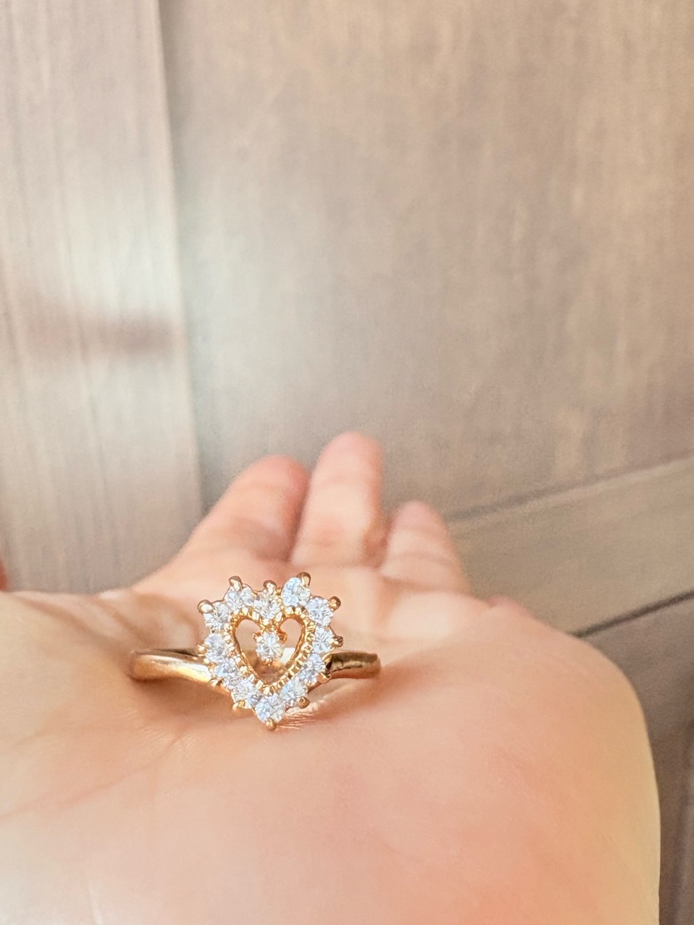 Vintage 1993 Avon Floating CZ Heart Halo Ring Gold Plated Romantic NIB Sz 9